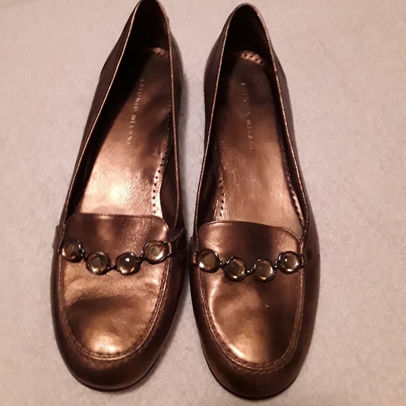 Shoes - GORGEOUS GOLD PERFECT FOR HOLIDAYS *ANTONIO MELANI* *Classic Style*